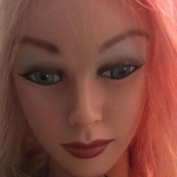 HairArt Cosmetology Mannequin Head - Picture 2 of 6